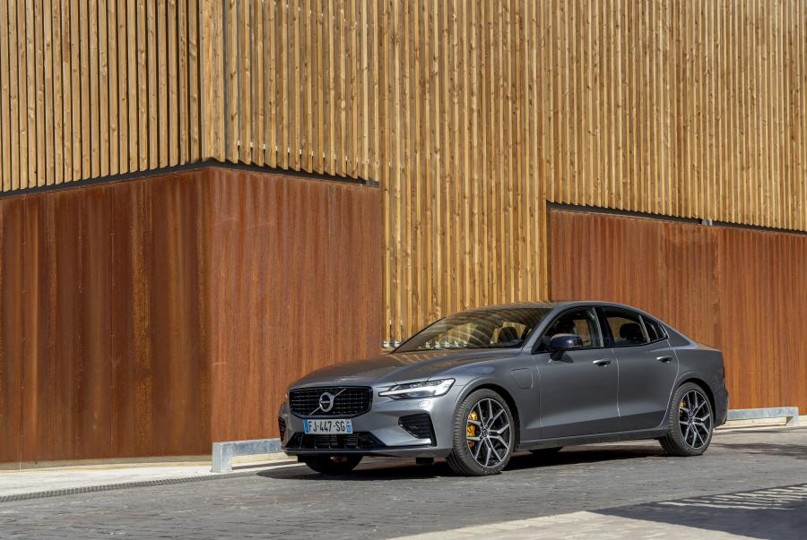  Volvo S60 T8 Polestar Engineered 2018 года  (WW) (фото 51 из 51)